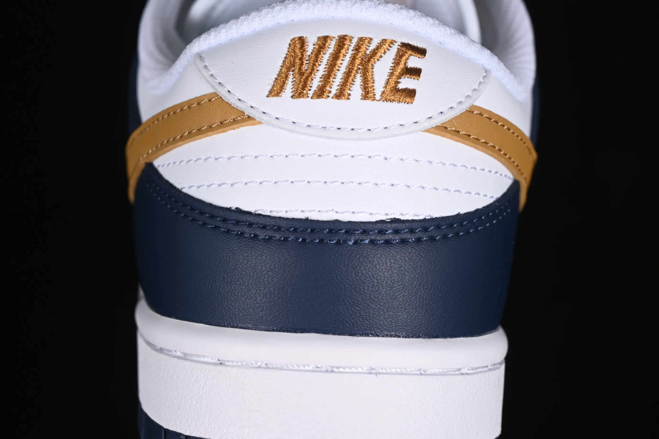 All categories Nk SB Dunk series Nk SB Dunk Low low-top sneakers Nk Dunk Low black and white gold color SB low-top casual sneakers FB9109-111
